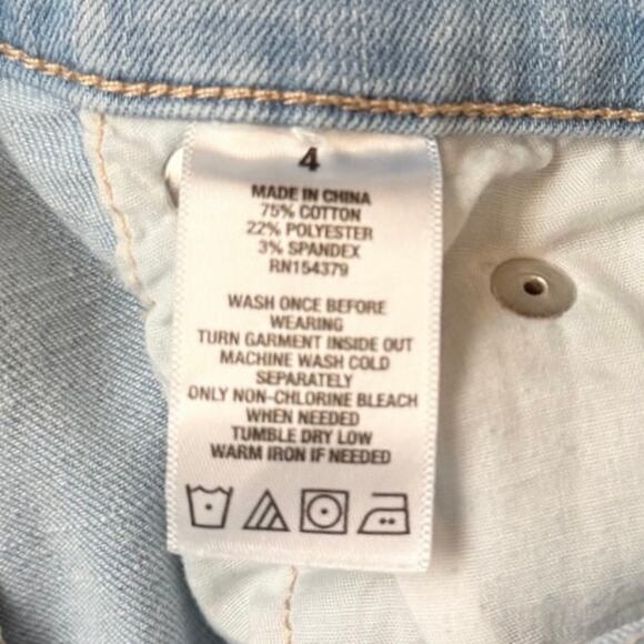 Aeropostale Flex Effects High Waisted Distressed Light Wash Raw Hem Size 4 Jeans - Picture 4 of 6